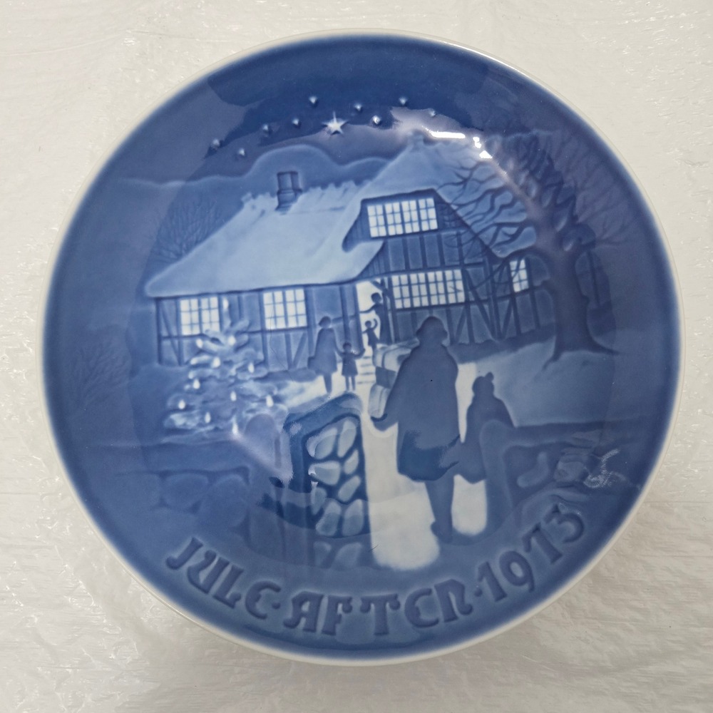 Bing & Grondahl 1973 Christmas Plate Country Christmas Jul pa landet B&G 9073